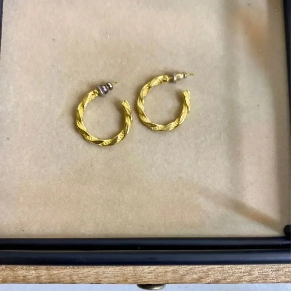 Retro Gold Twist‎ Hoop Earrings